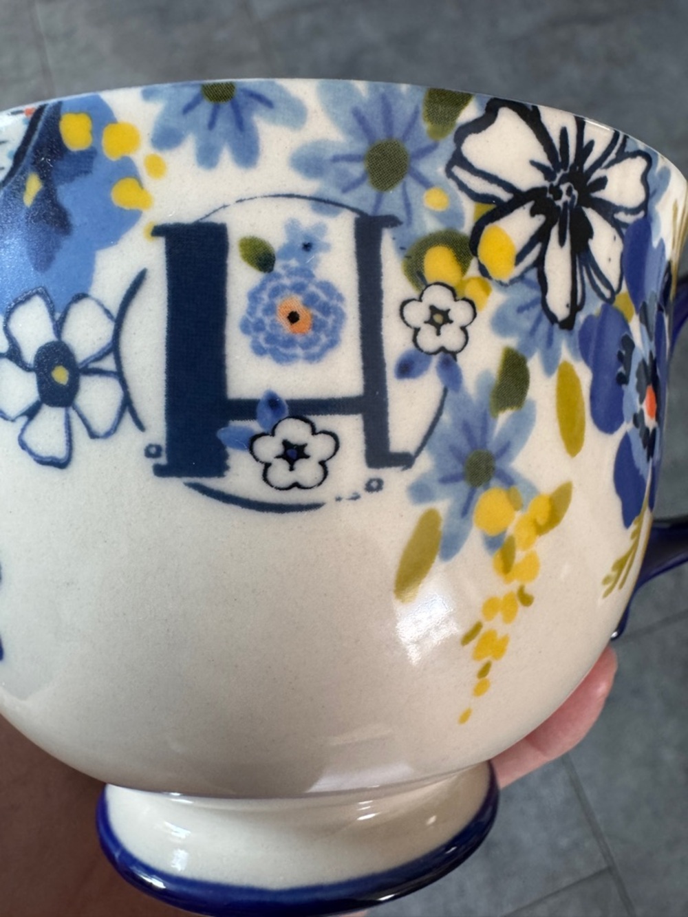 Anthropologie H Mug